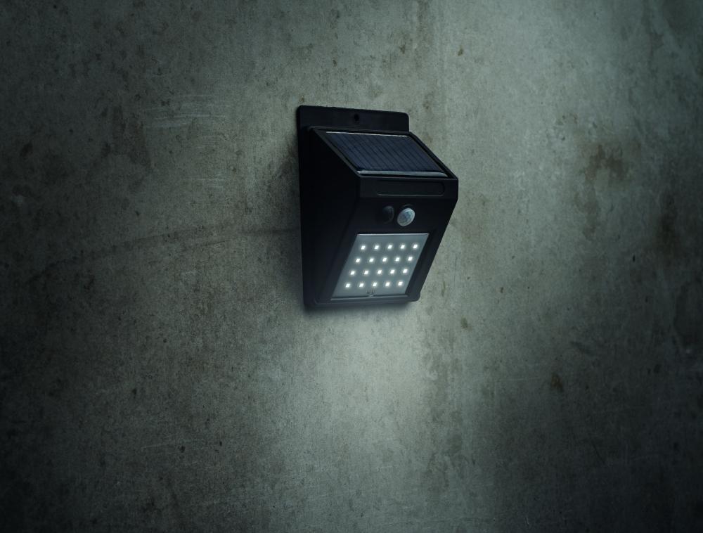 Luz LED solar con sensores
