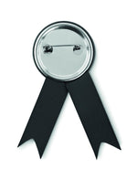 Broche insignia con cinta