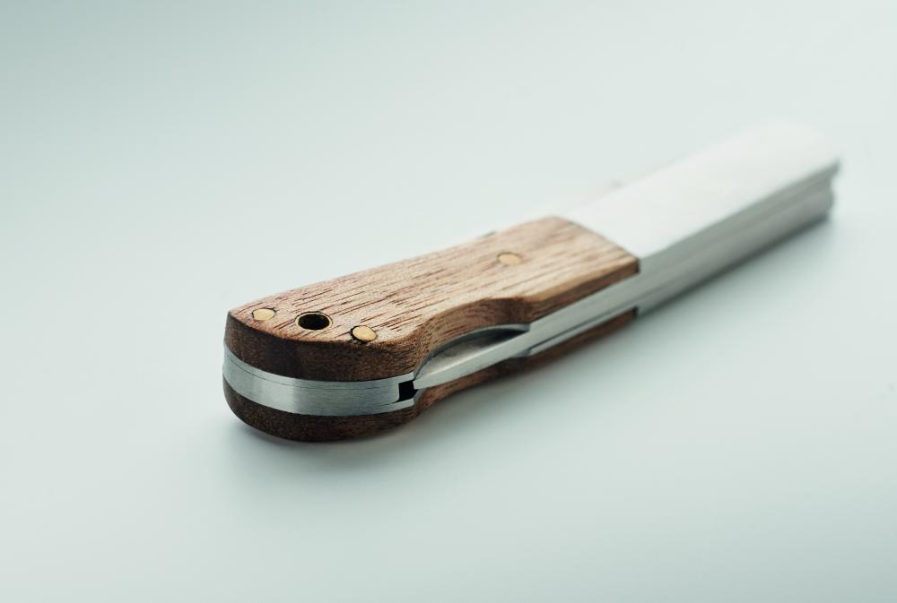 Cuchillo plegable de acacia