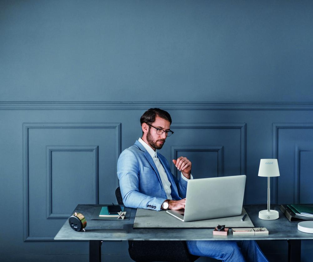 Lámpara mesa recargable USB