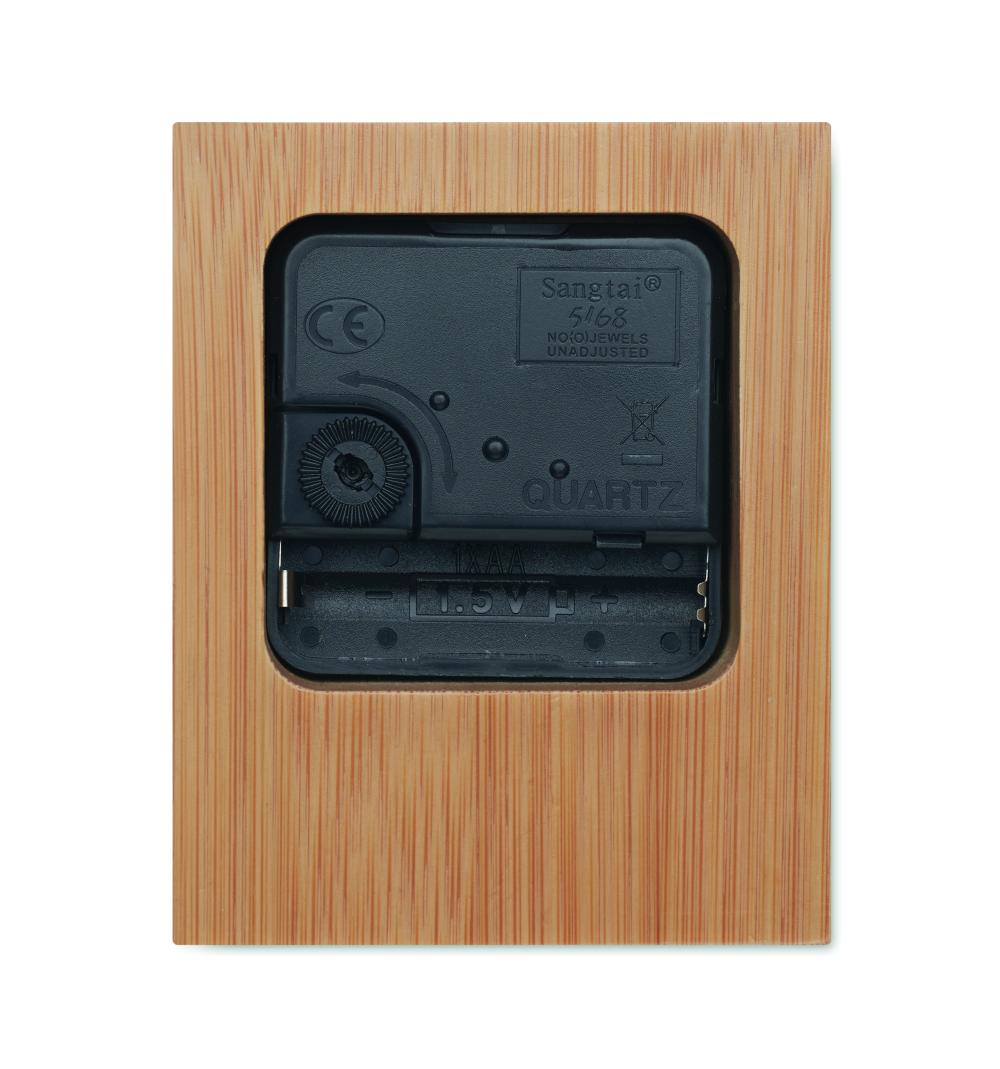 Reloj de sobremesa de bambú