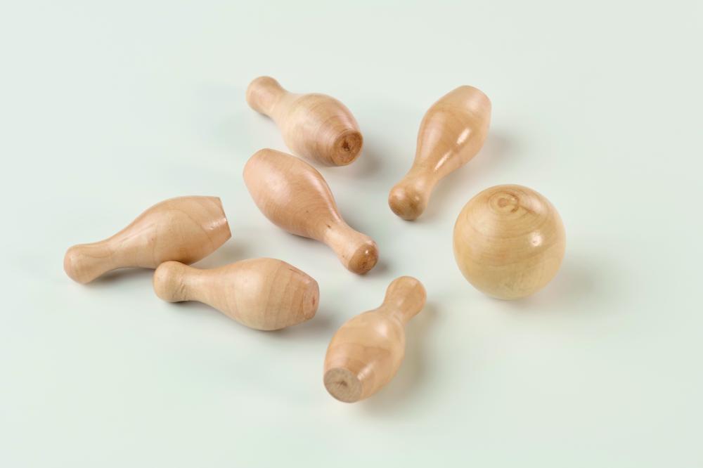 Mini juego de bolos de madera
