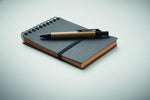 Libreta reciclada con bolígrafo