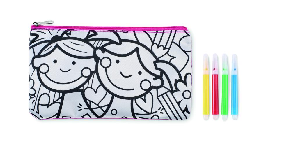 Estuche con rotuladores