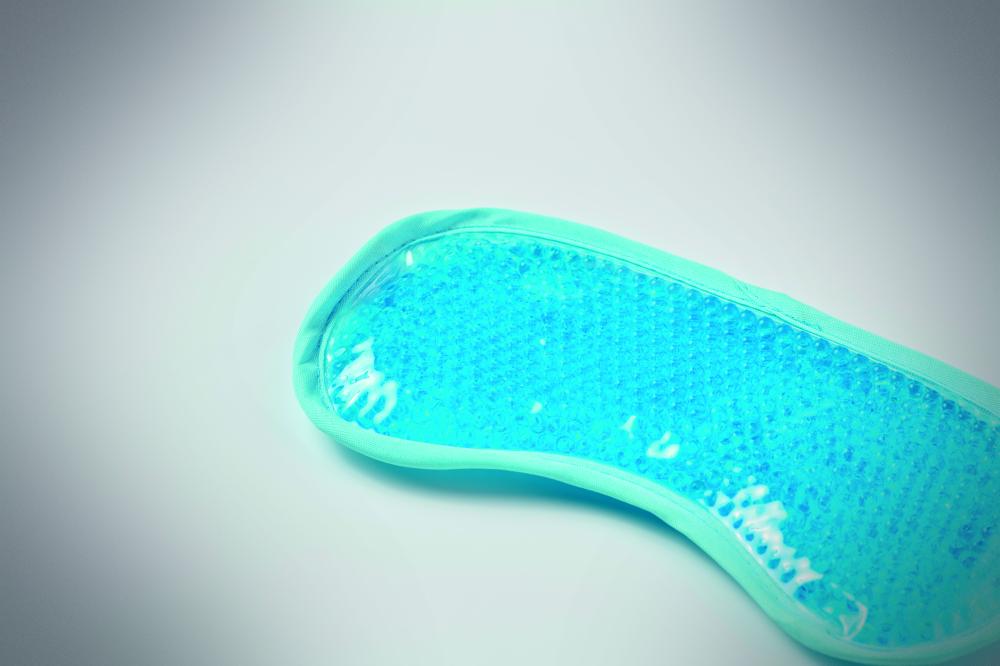 Antifaz de gel con funda