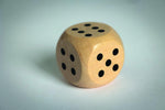 Dados madera Schima 3 cm diam.
