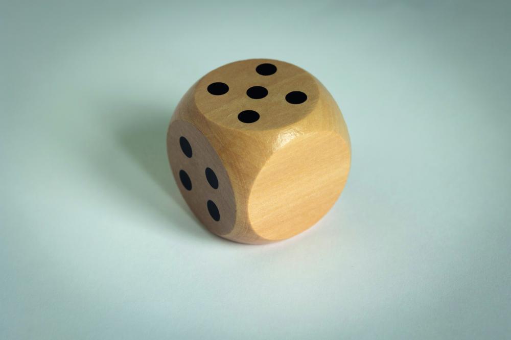 Dados madera Schima 5cm diam.