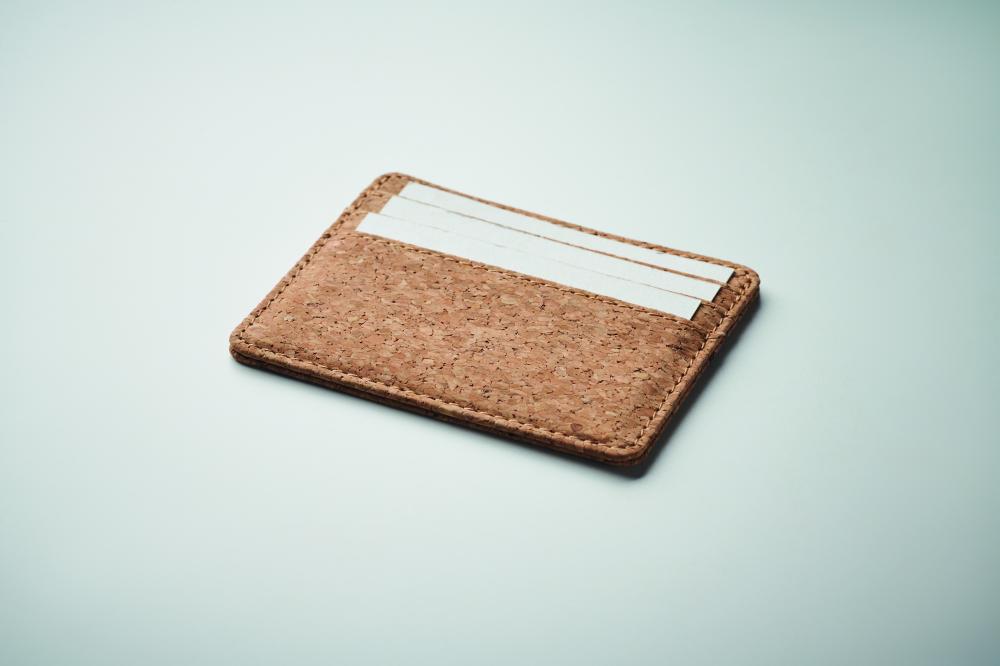 Tarjetero de corcho con RFID