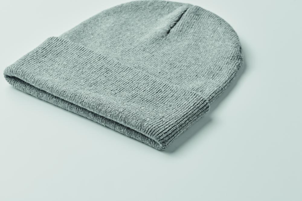 Gorro de punto con puño