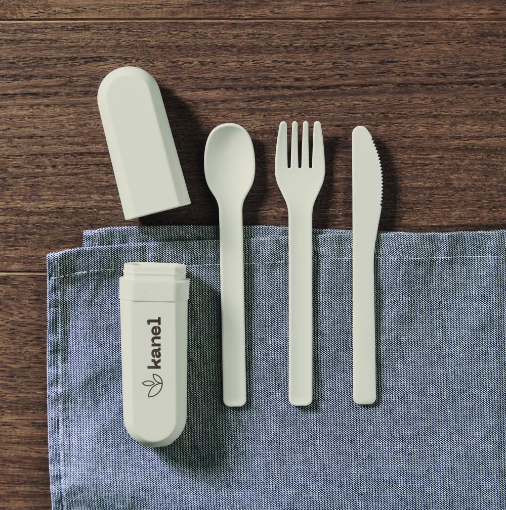 Set de cubiertos y funda PLA