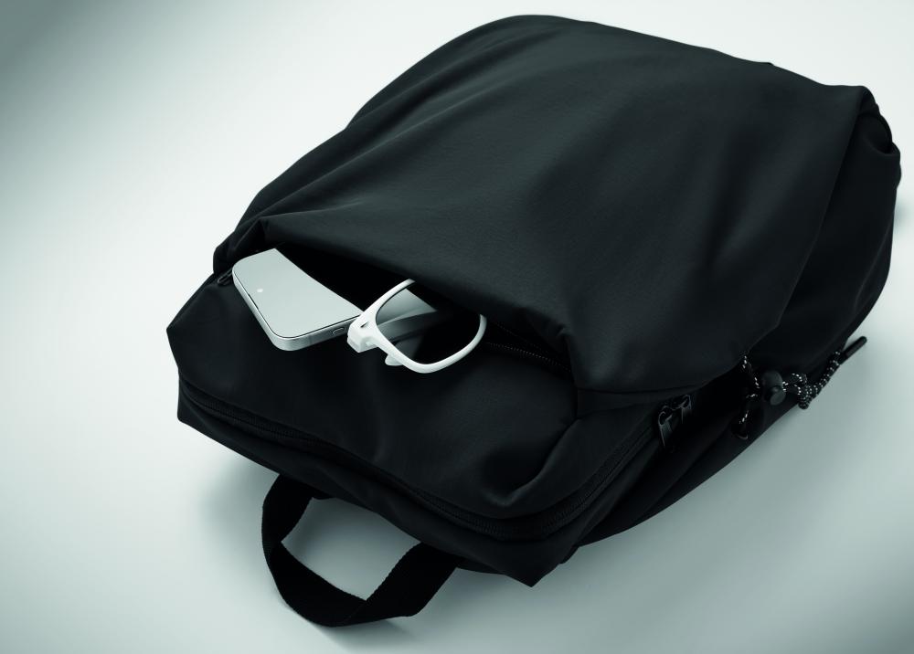 Mochila nylon PC  16" 17L
