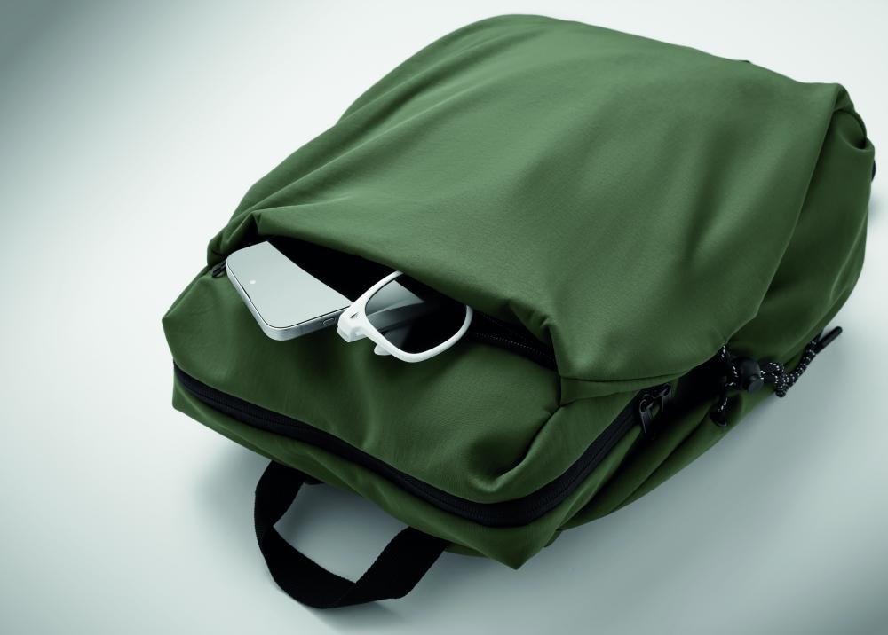 Mochila nylon PC  16" 17L