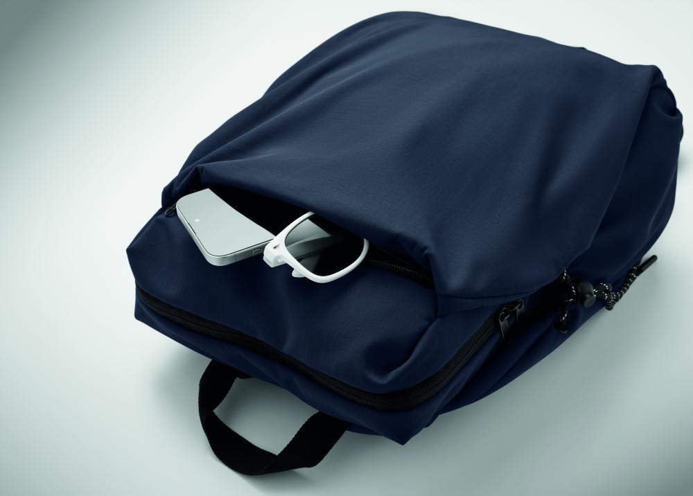 Mochila nylon PC  16" 17L