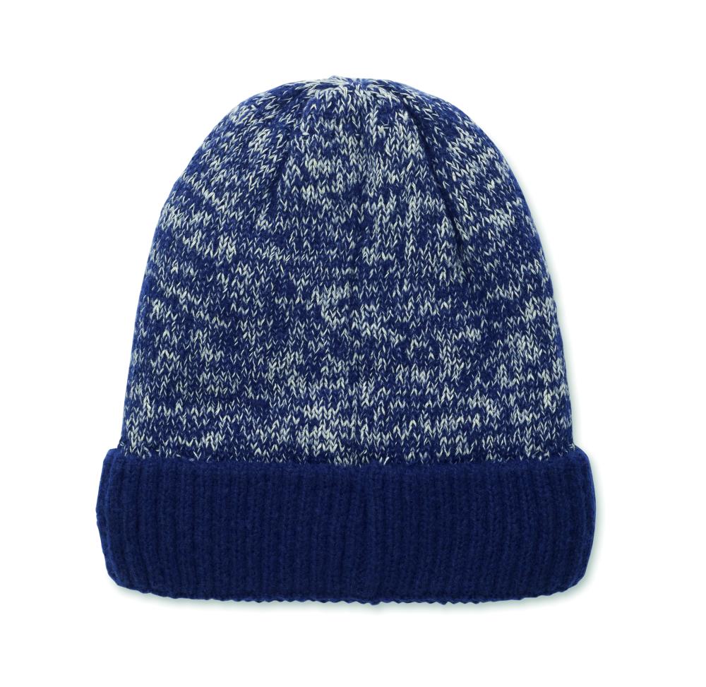 Gorro de punto con dobladillo