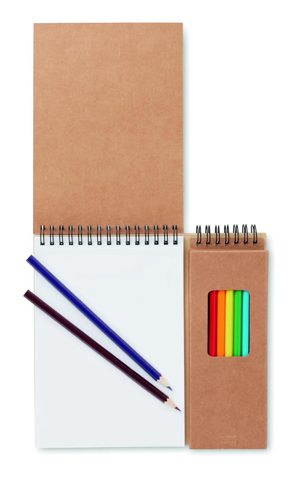 Set de lápices y cuaderno