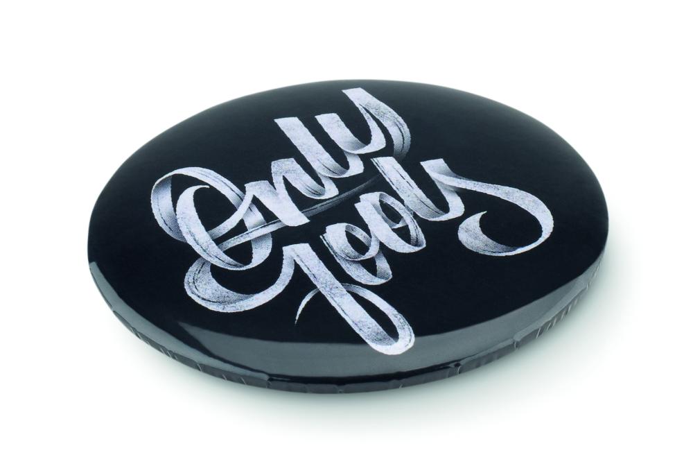 Chapa con imán y abridor