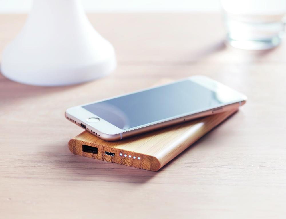 Power bank bambú
